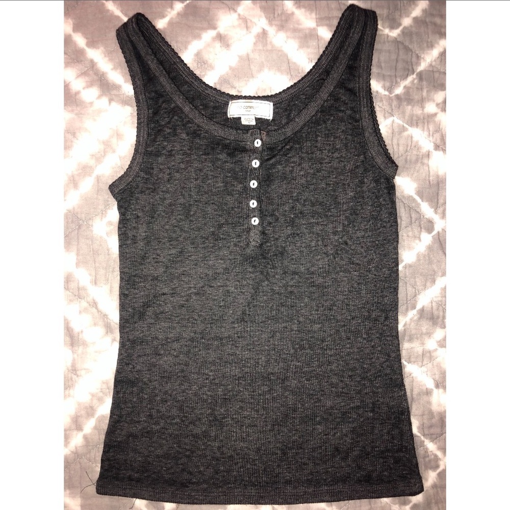 Gray tank